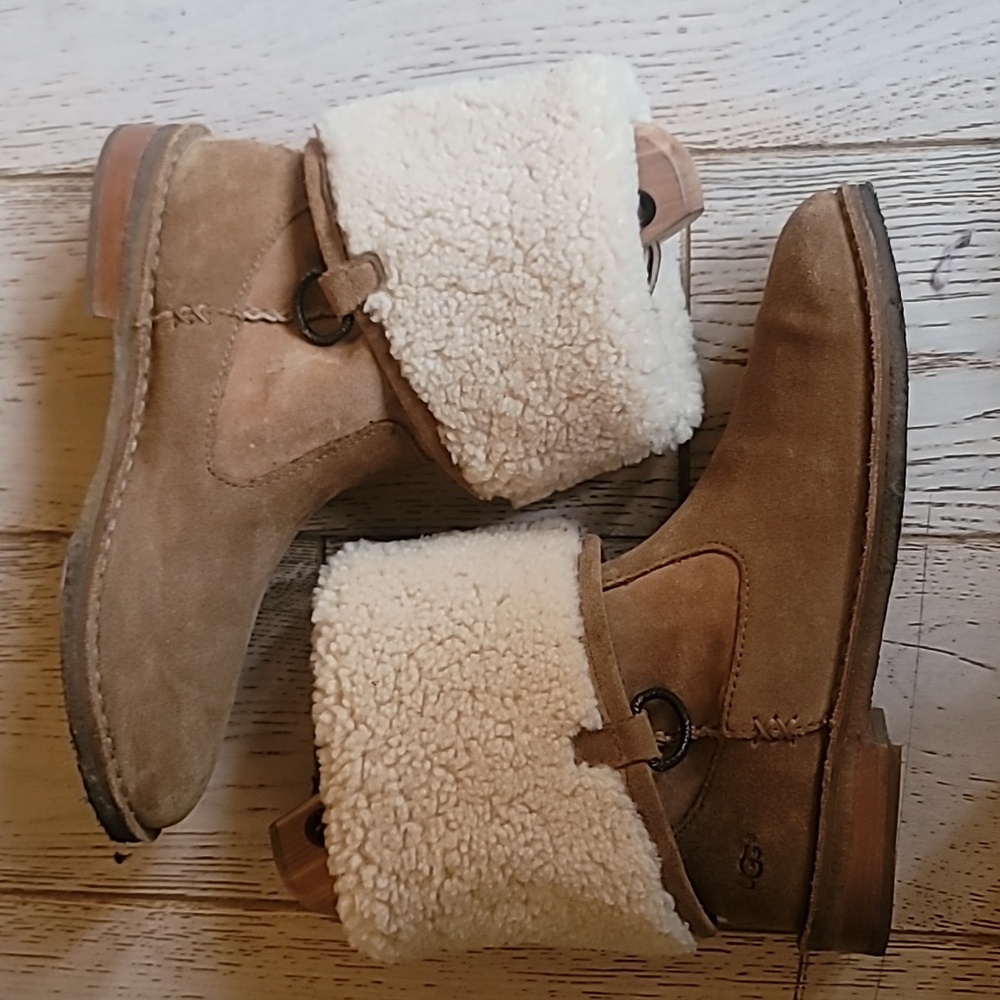 UGG Daphne Shearling lined Suede Boots size womens 8 - Picture 2 of 10
